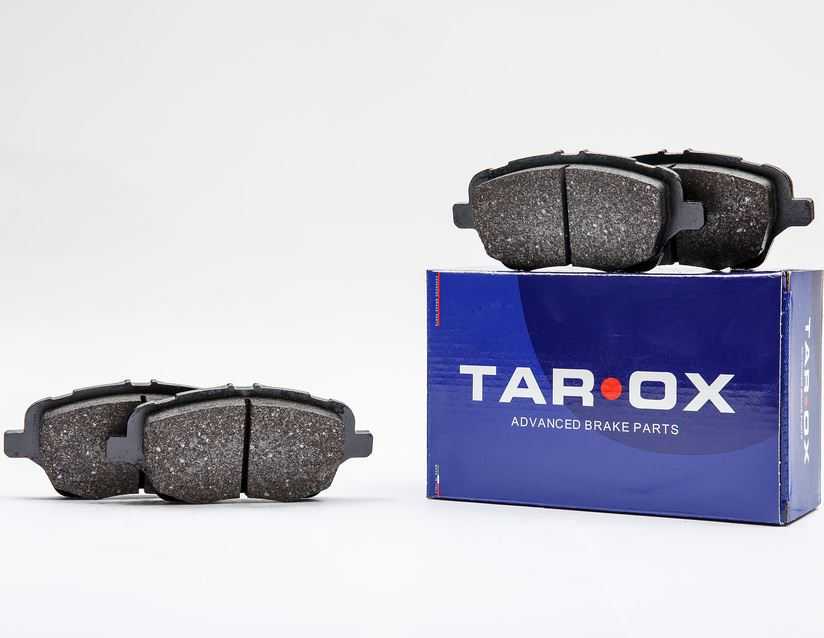 Ford, FIESTA TAROX®* FORD PERFORMANCE FRONT BRAKE PAD KIT WITH FITTING  01/2013