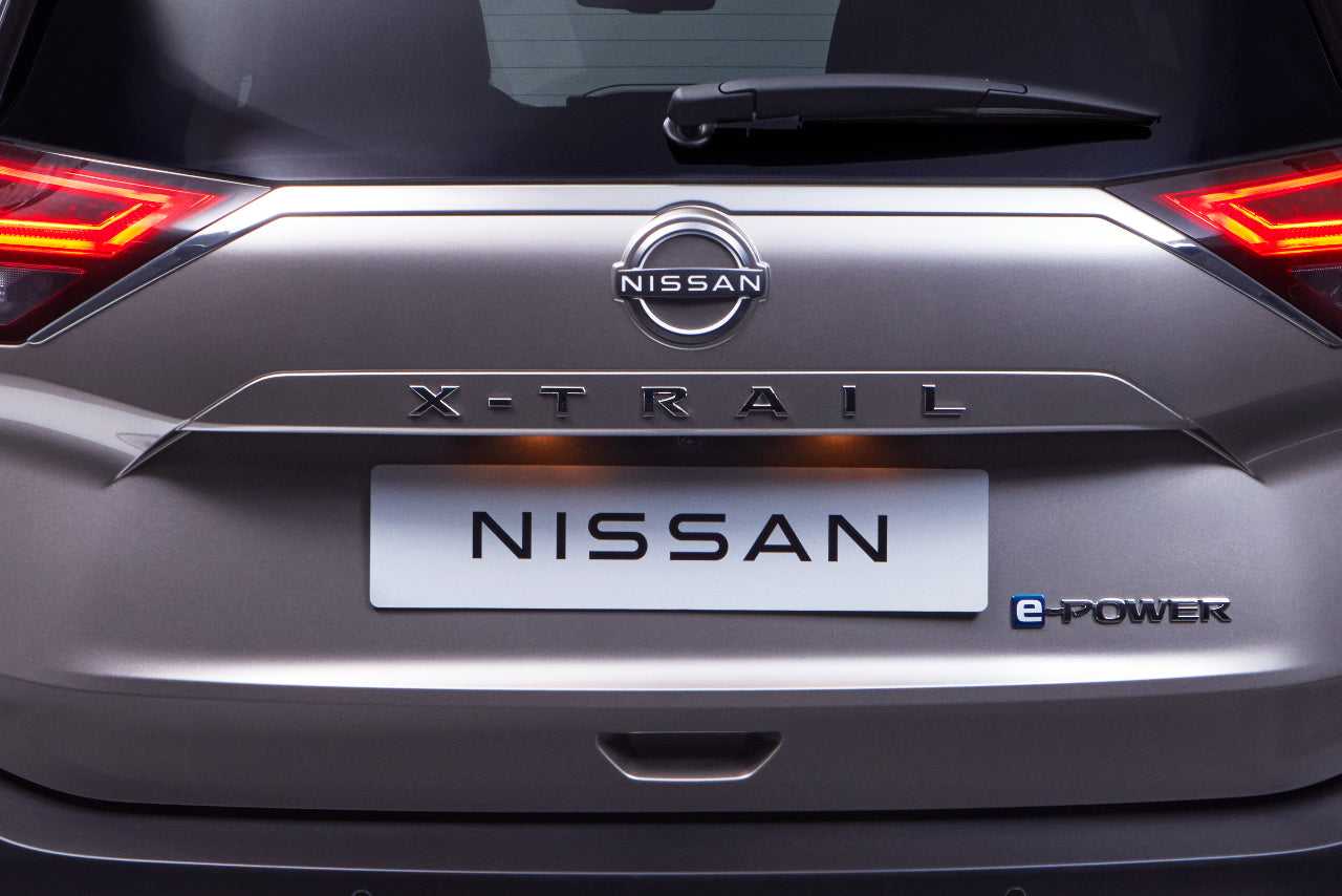 Nissan, Genuine Nissan Chrome Trunk Upper Finisher - X-Trail (T33)