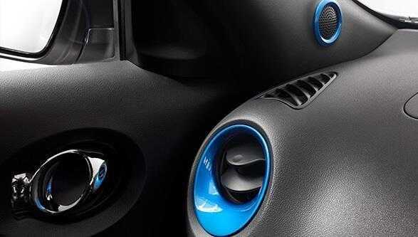 Nissan, Nissan Juke (F15E) Air Vent & Tweeter Surrounds, Blue